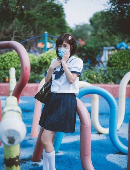 海滩救援队之食人海怪