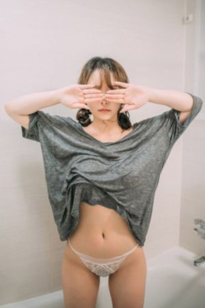 亲·爱